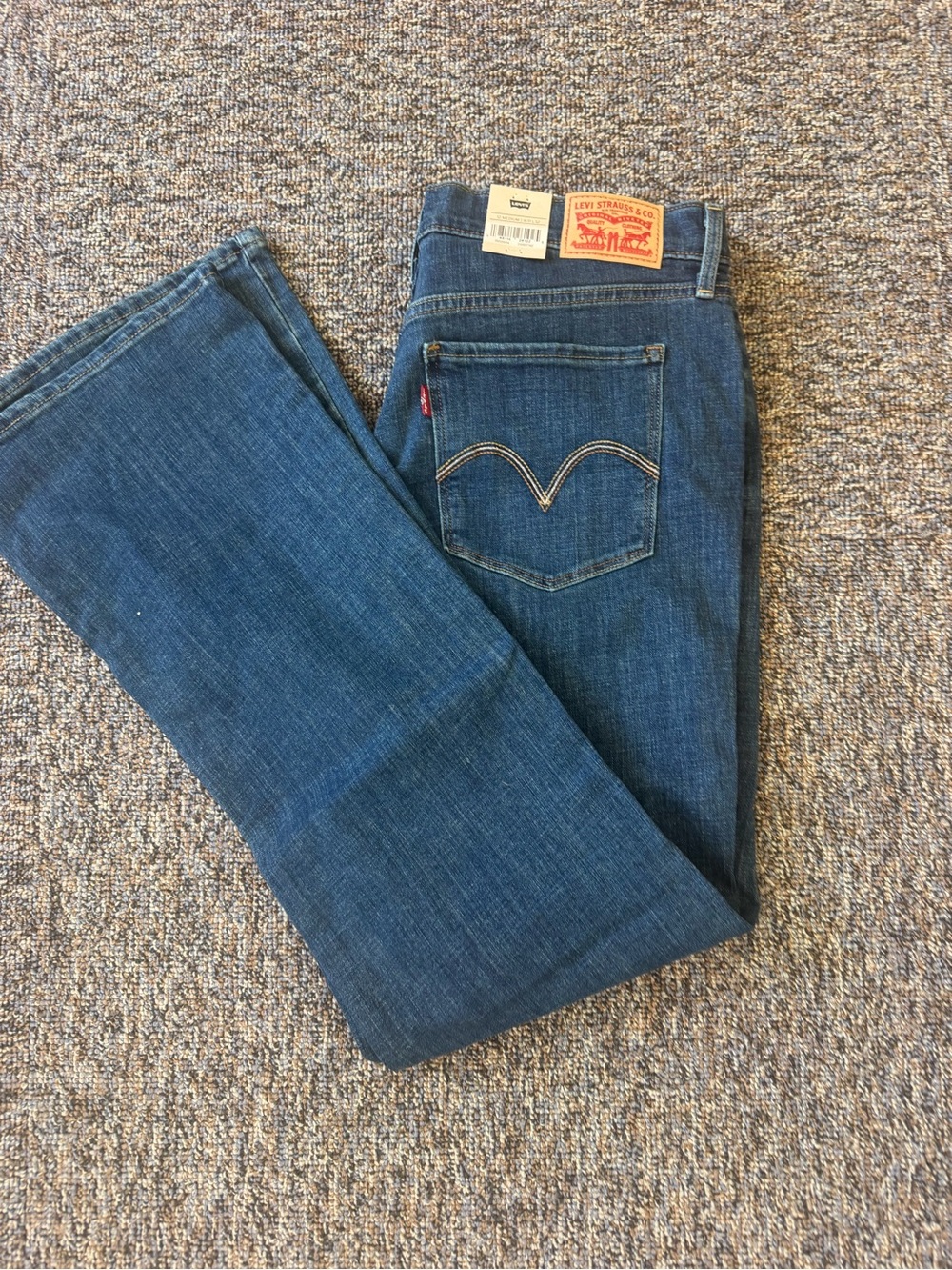 Levi's Women's Blue Boot Cut Jeans - Classic Mid-Rise Flare Size 12 31X32 NWT